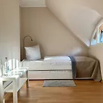 Bed & Breakfast - Kavaliershaus - Schluesseltresor - Kein Tv *