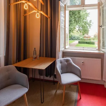 - Kavaliershaus - Schluesseltresor - Kein Tv *