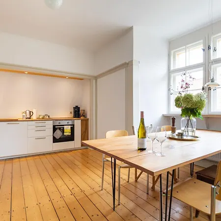 - Kavaliershaus - Schluesseltresor - Kein Tv 住宿加早餐酒店