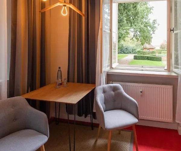 - Kavaliershaus - Schluesseltresor - Kein Tv *