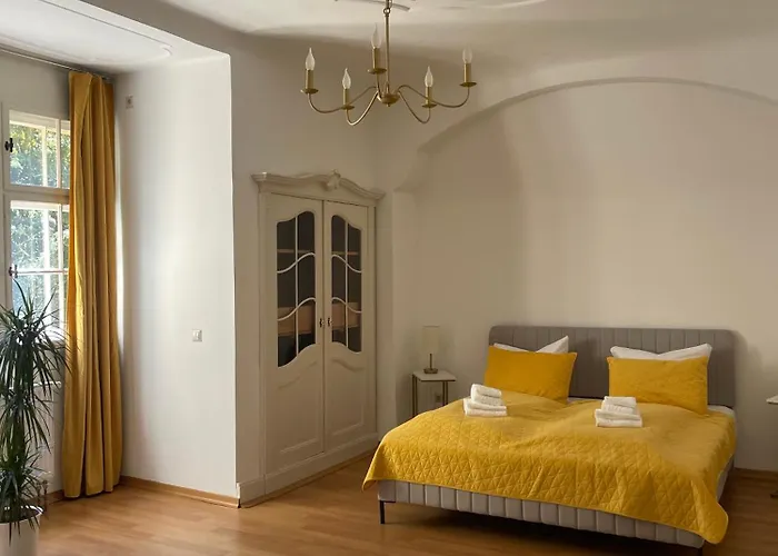 - Kavaliershaus - Schluesseltresor Bed & Breakfast *